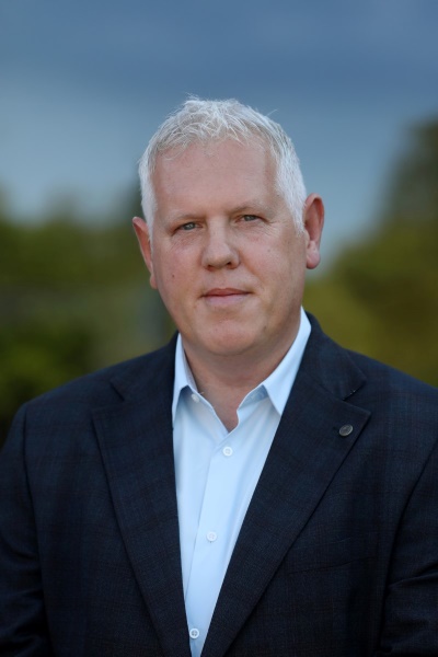 Kevin Howell